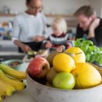 Fruit bowl with fresh fruit close up 12 anos Trazendo os melhores produtos e dicas de vida