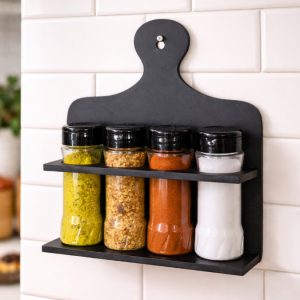 Porta Temperos Condimentos de Parede Mini Tábua MDF c/ 4 Potes 130ml Buchas e Parafusos
